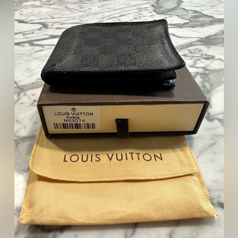 Louis Vuitton Portefeuille Florin Bi-Fold Wallet